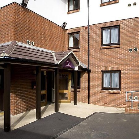 Premier Inn London Hayes, Heathrow Хейс Экстерьер фото