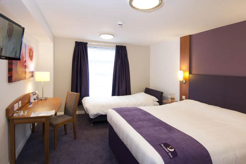 Premier Inn London Hayes, Heathrow Хейс Номер фото